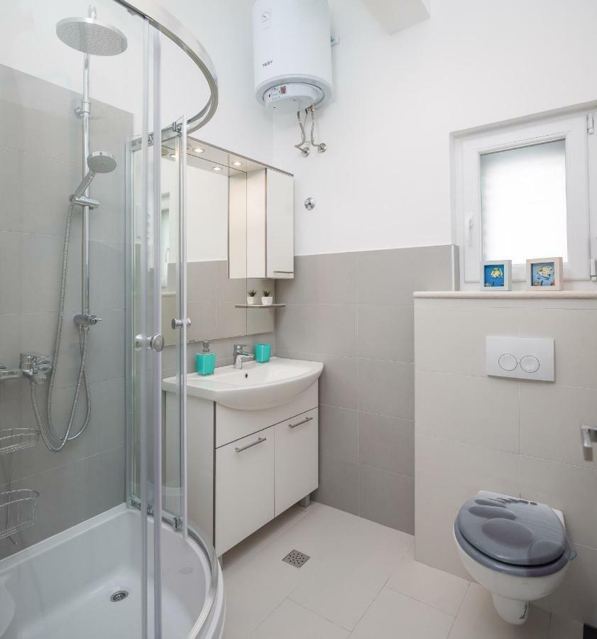 Villa Basic Sevid Ngoại thất bức ảnh